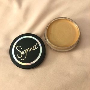 Sigma Beauty Lip Concealer